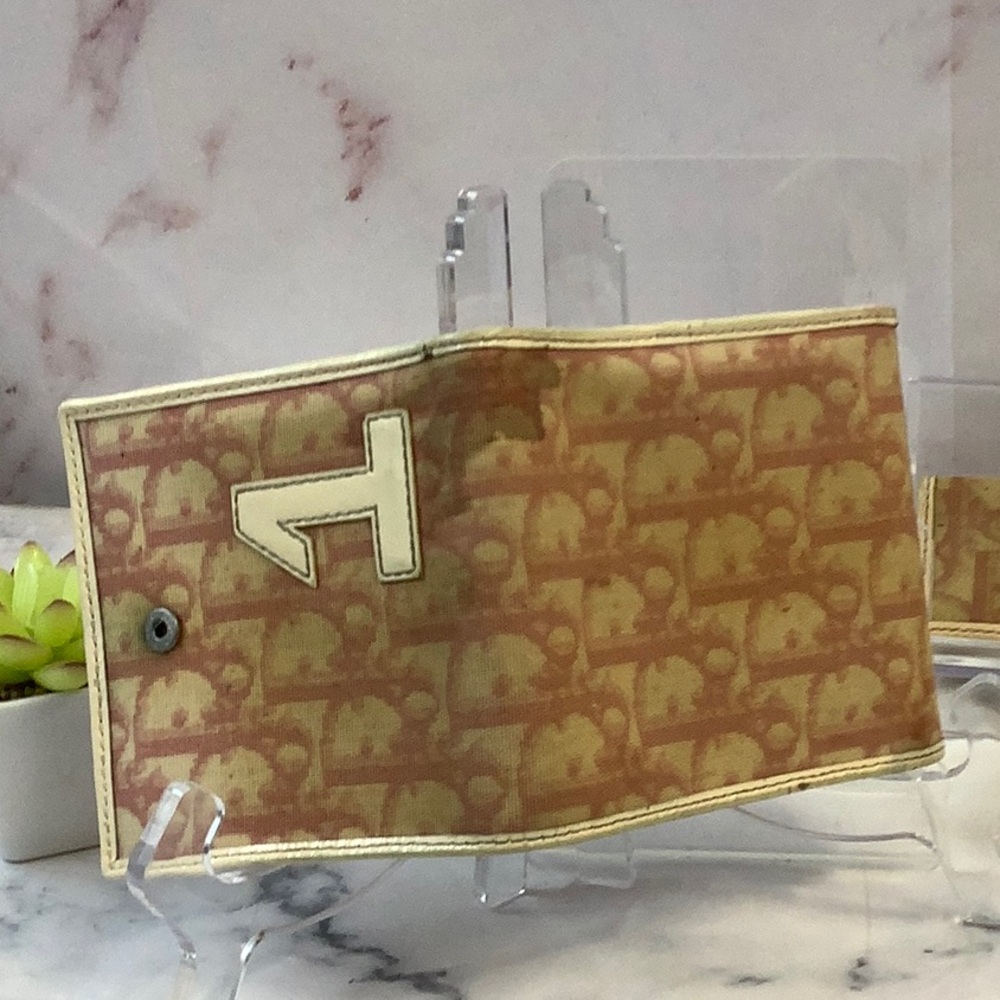 Dior Tan and Pink Wallet and Accessory Key Set - Picture 5 of 11